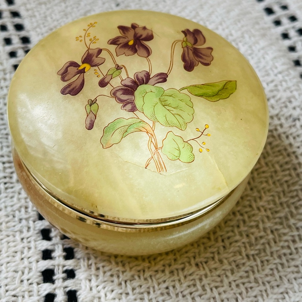 LEFTON|Genuine ALABASTER Made in ITALY Trinket/Jewelry Jar. Mid 20th Century.